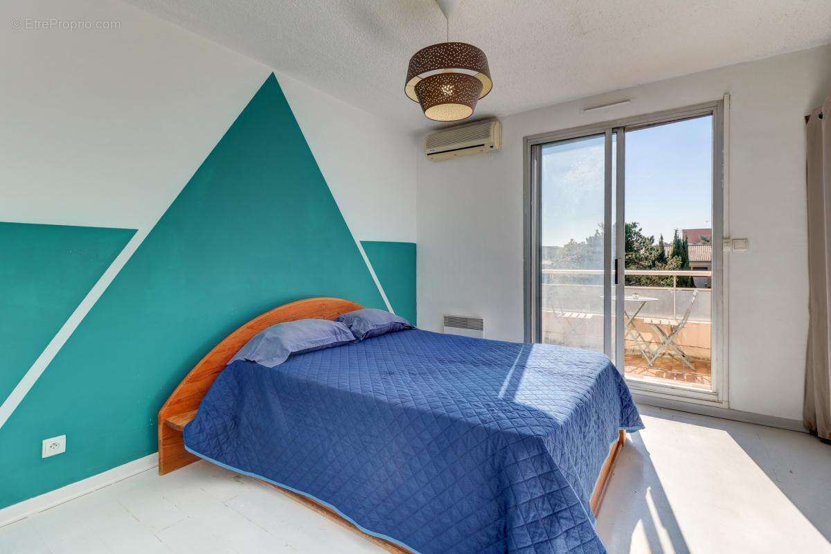Appartement à SAINT-LAURENT-DU-VAR