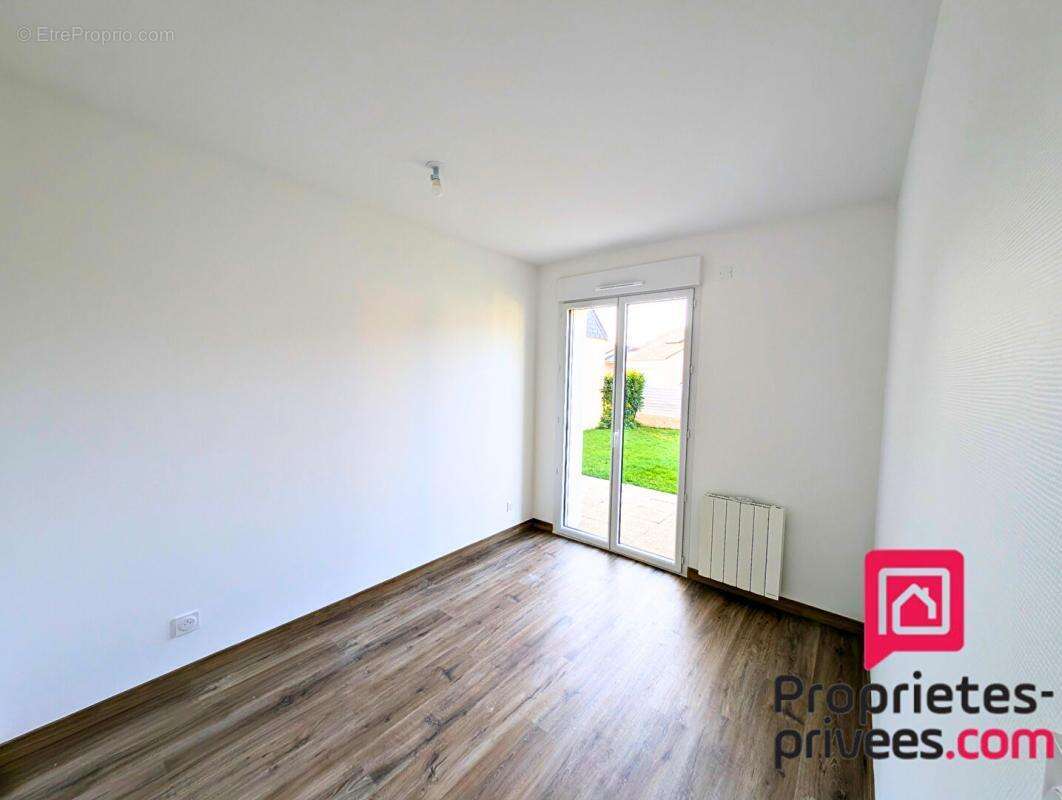 Maison à SAINTE-LUCE-SUR-LOIRE