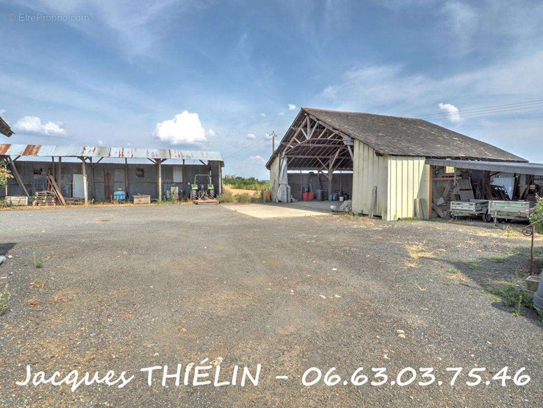 Authentique longère de campagne - 400 m² de dépendances et grand terrain - photo 15