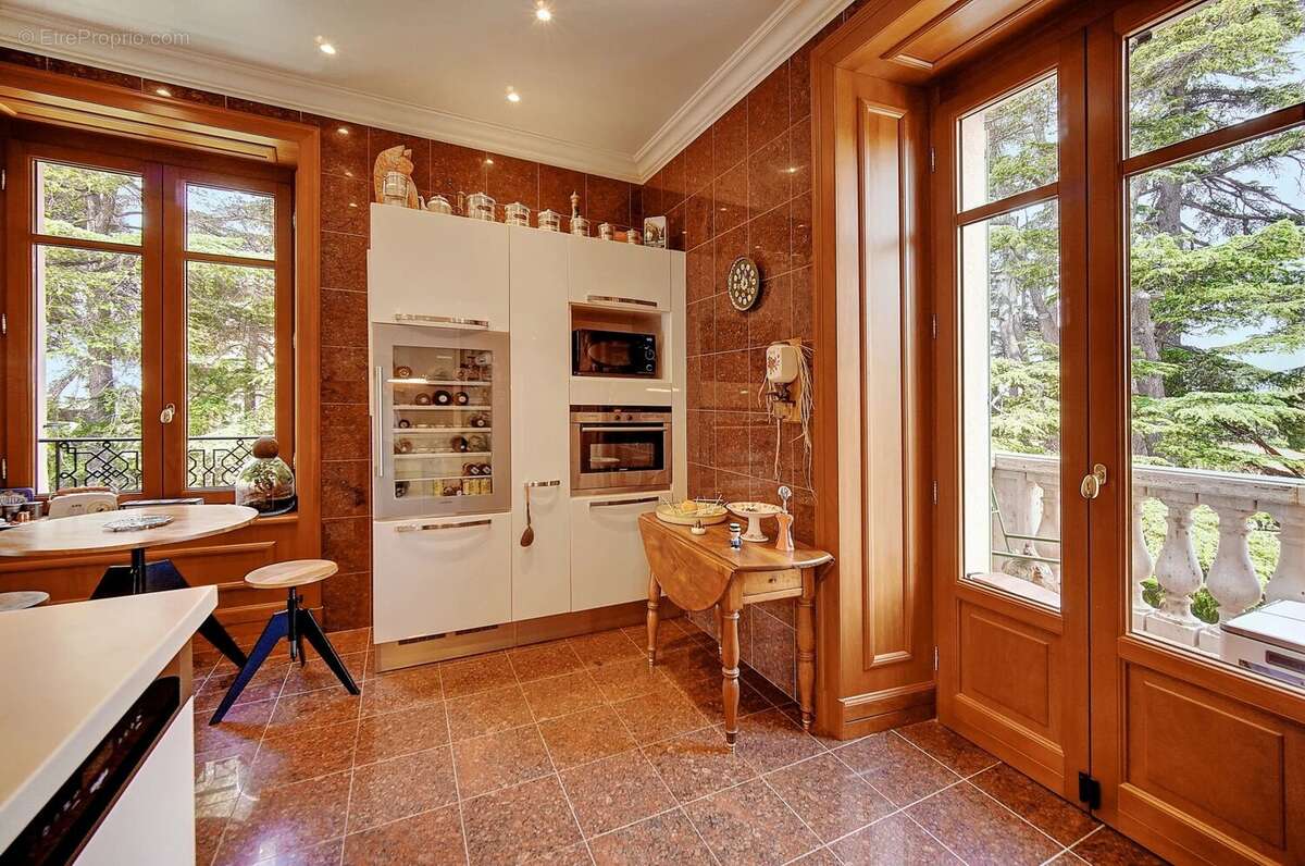 Oxford - dernier etage - photo 6