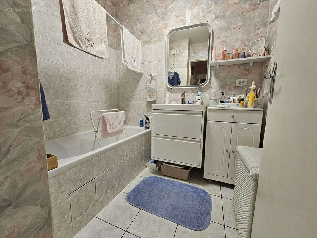 Appartement à SAINT-SEBASTIEN-SUR-LOIRE
