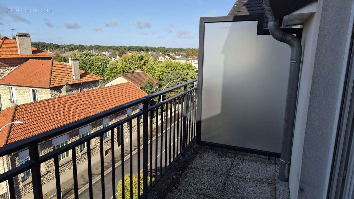 Appartement à QUINCY-SOUS-SENART