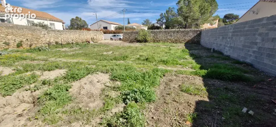 Terrain à MOUSSAN