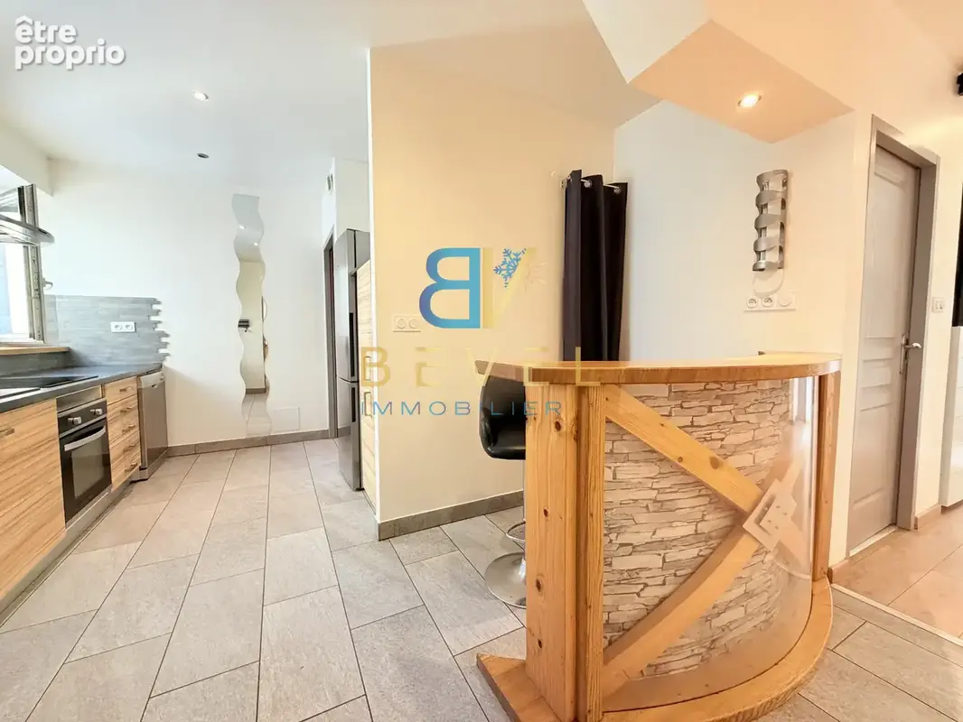 (73) Saint-Julien-Mont-Denis - Centre Village - Rare Appartement T2 bis - Grande chambre - Spacieuse terrasse - photo 17