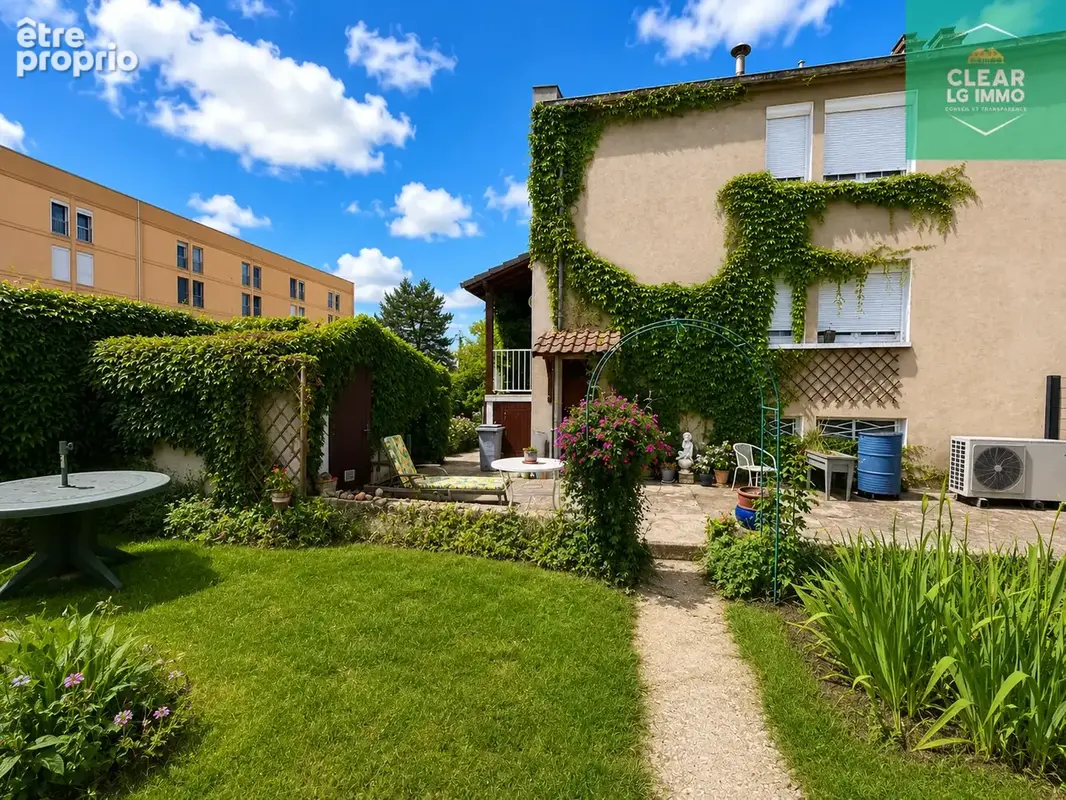 Maison à CLOUANGE