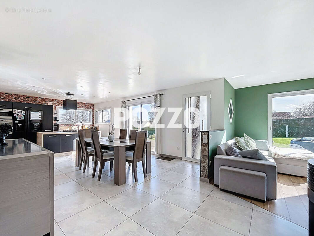 Maison à LE BENY-BOCAGE