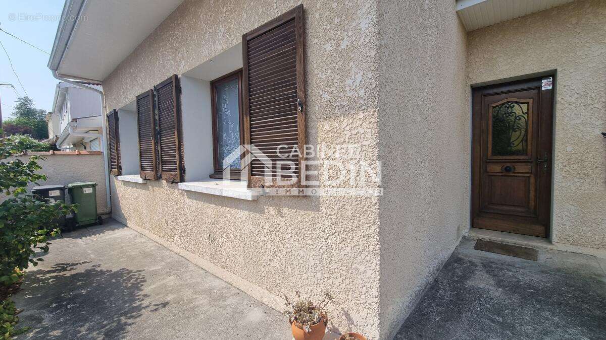 Maison à BLANQUEFORT