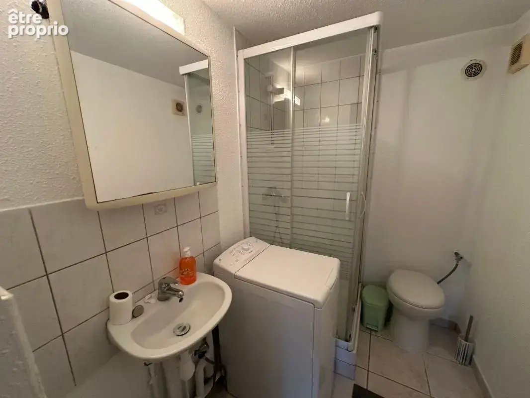 PFASTATT – grande villa avec piscine extérieure et appartement en rez-de-jardin - photo 30