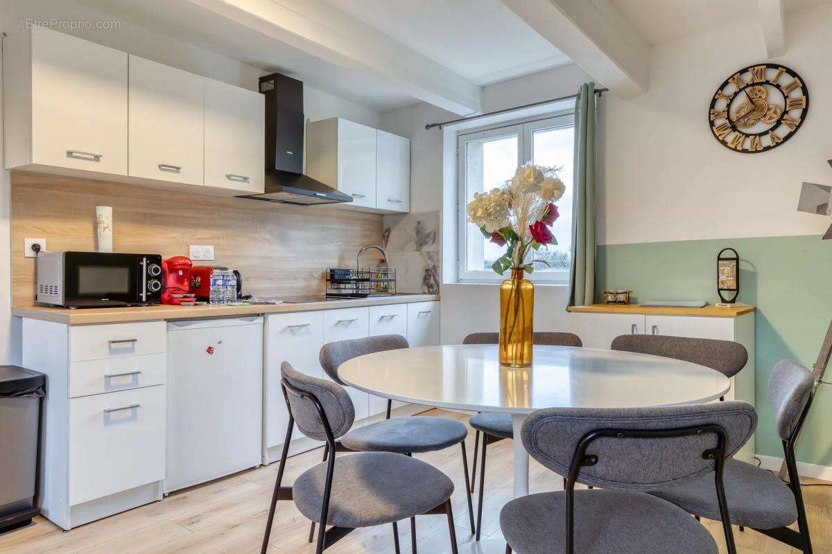 Maison à EQUEMAUVILLE