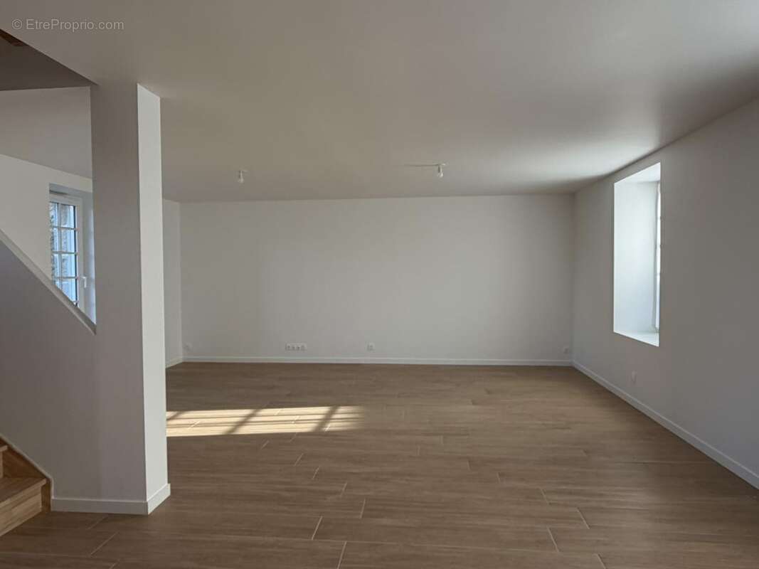 Maison 130 m² à Pleyber-Christ  - photo 4