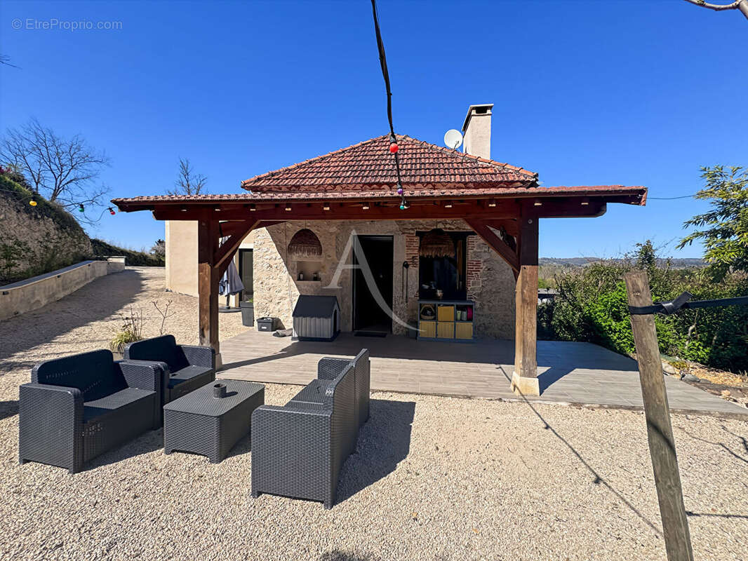 Maison à PRAYSSAC