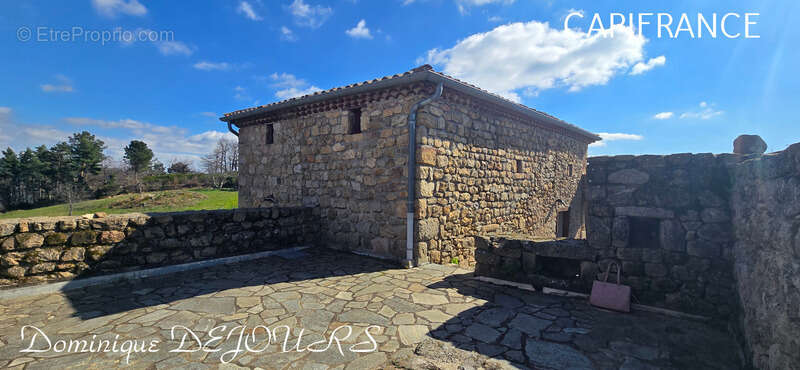 Ardèche, ensemble charmant de 2 maisons en pierres, avec terrasses, caves voutées et terrains attenants - photo 36