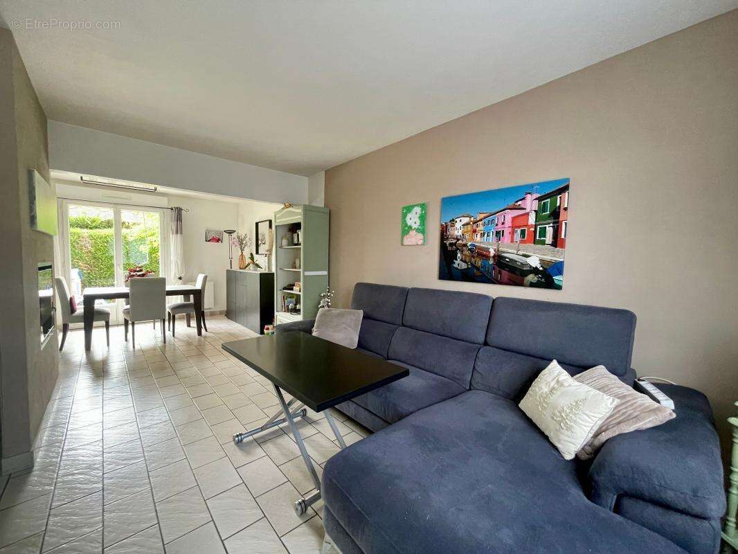 Maison à BURES-SUR-YVETTE