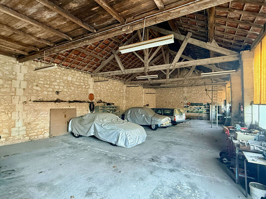 Maison à VOEUIL-ET-GIGET