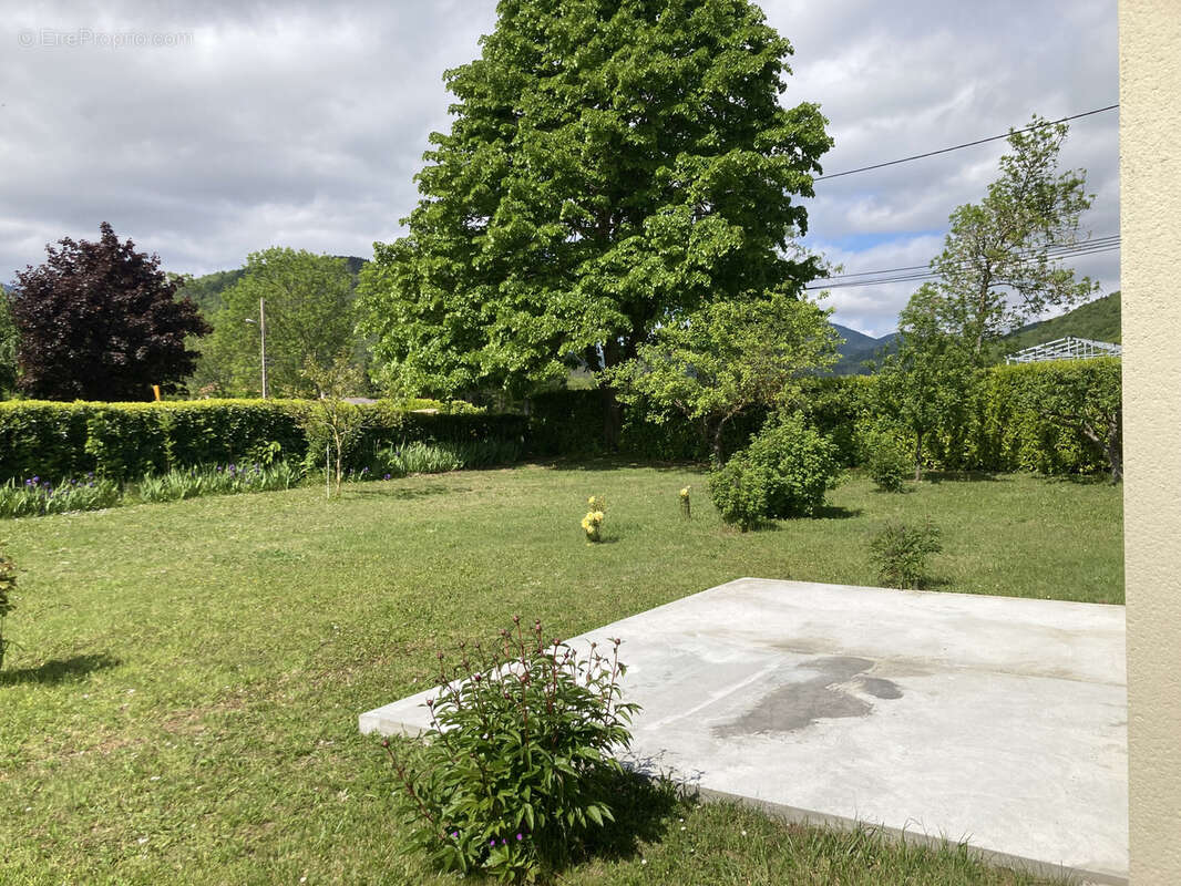 En Campagne, de plein pied. Récemment rénové - photo 20