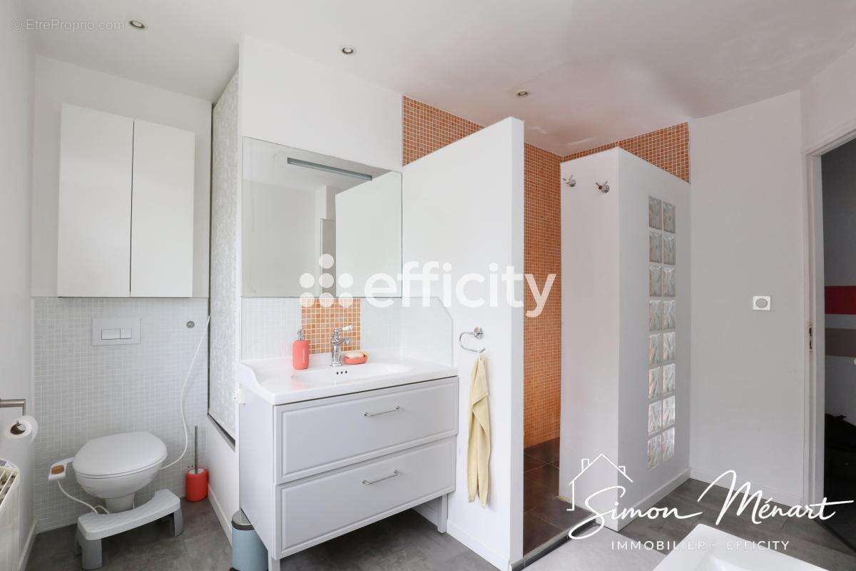 Maison 106 m² à Tourcoing  - photo 7