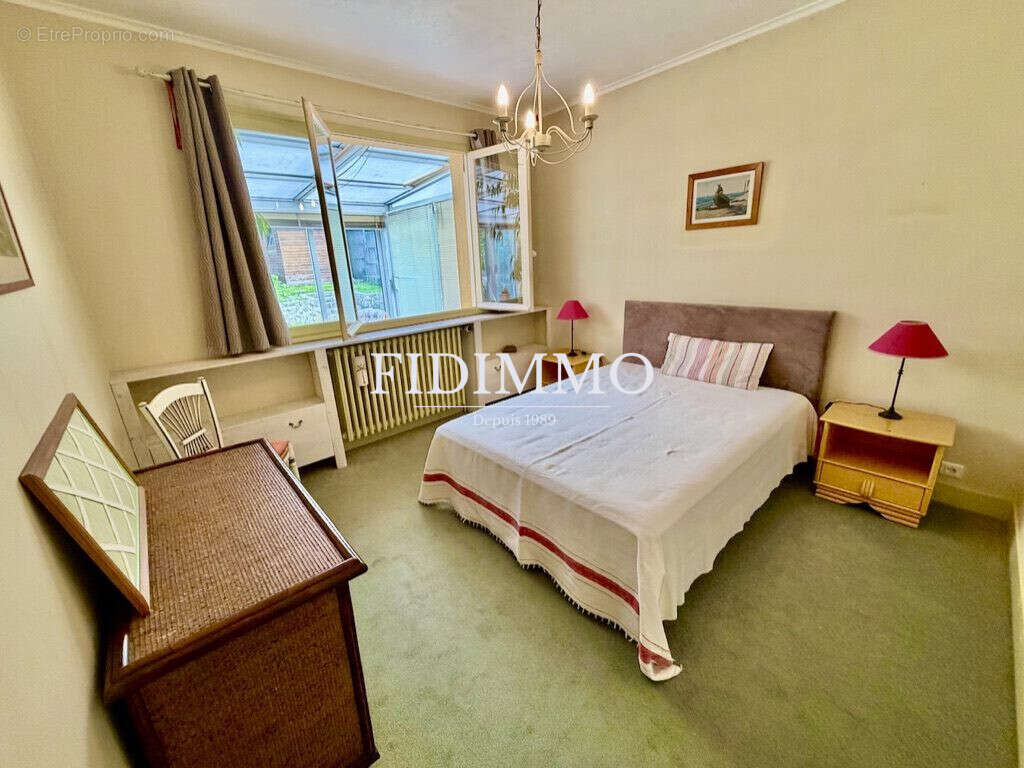 Maison à CHENNEVIERES-SUR-MARNE