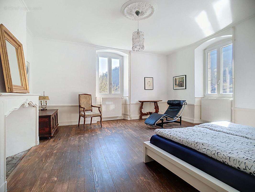 Maison à CLERVAL