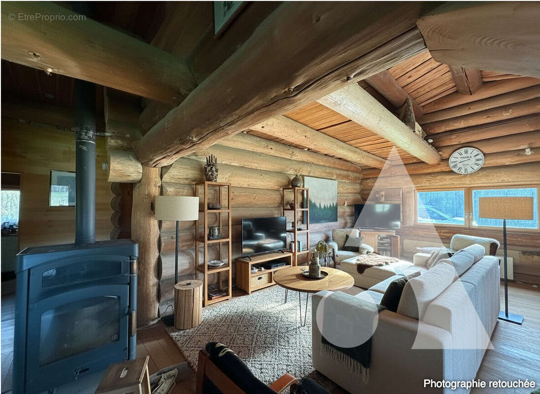 Chalet 99.5 m2 2 chambres,  Dépendance 80m2, Terrain 4343m2 - photo 12