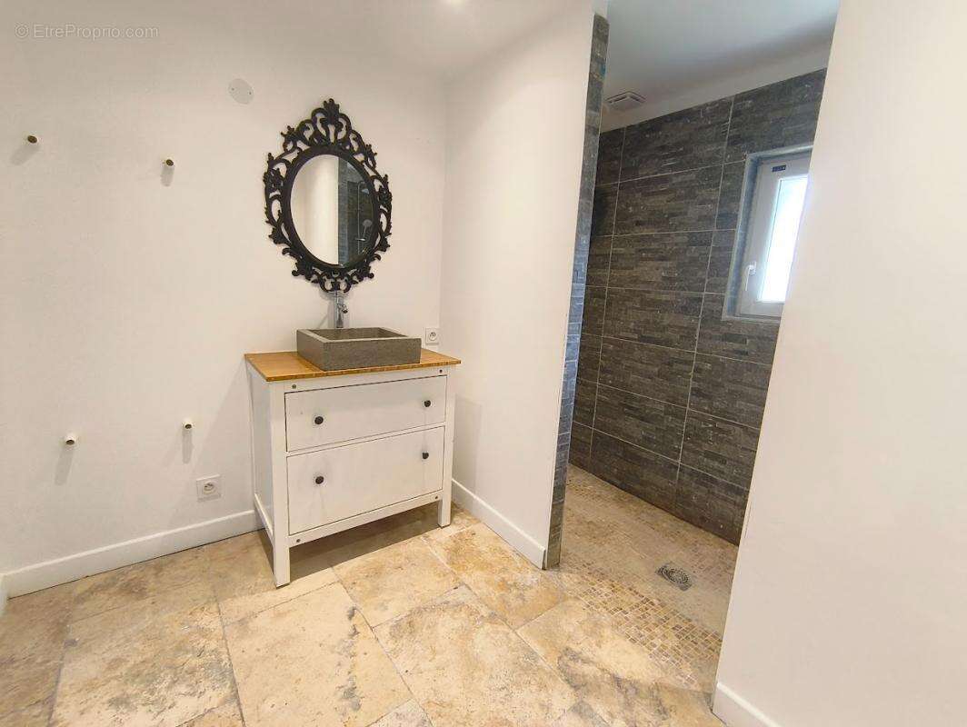 Maison à MONTMIRAIL