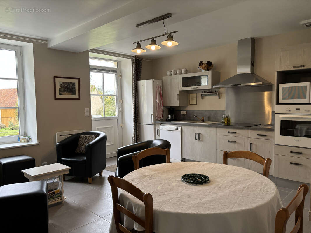 Maison à LE PIN-LA-GARENNE