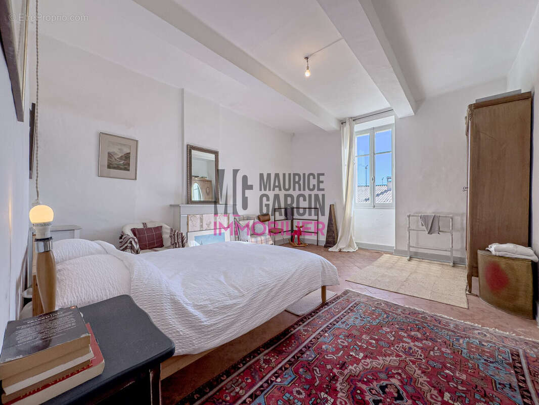 Maison à PERNES-LES-FONTAINES