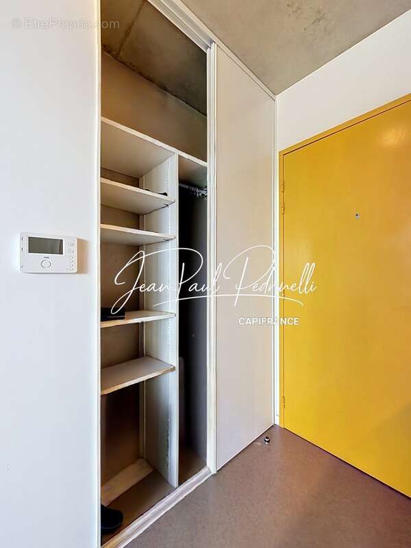 Rare Appartement Lyon 2 Cœur Confluence - T1 de 20 m² - Spécial investissement locatif - - Bail commercial LMNP géré -  Rentabil - photo 17