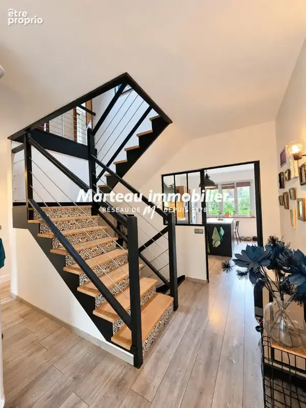 À VENDRE ? Belle maison individuelle de 144 m² avec double garage et jardin clôturé - photo 3
