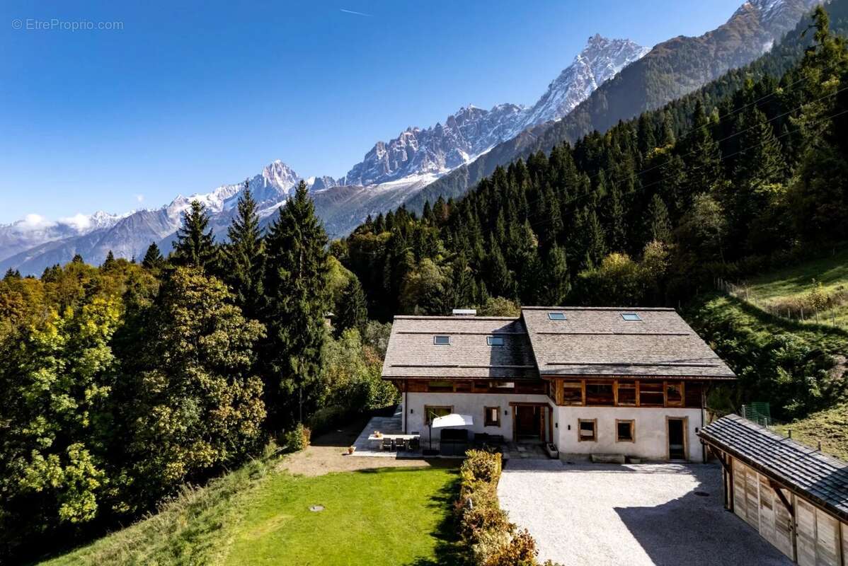Maison à LES HOUCHES