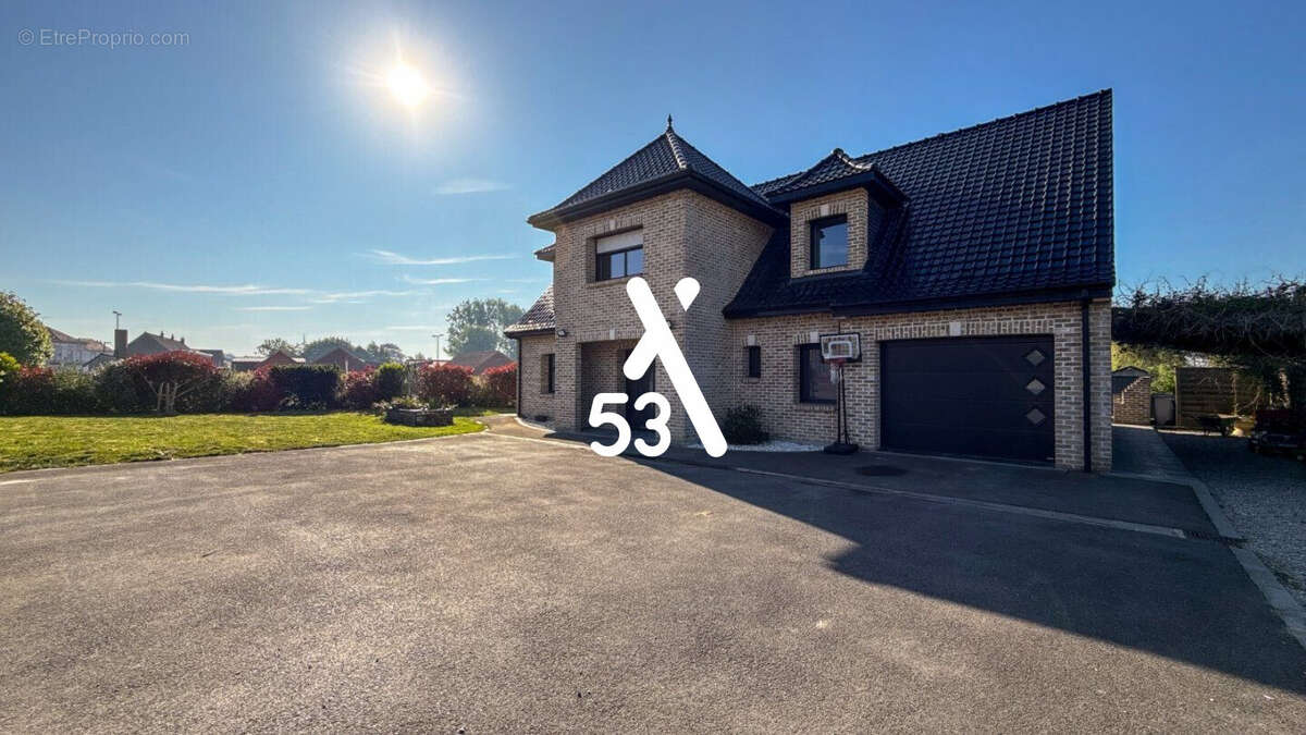 Maison à ROQUETOIRE