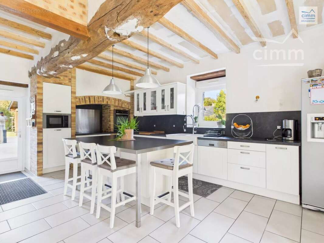 Maison à SAINT-THURIAL