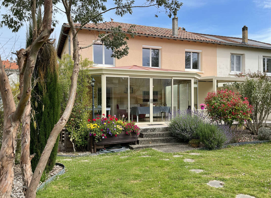 Maison à COULOUNIEIX-CHAMIERS