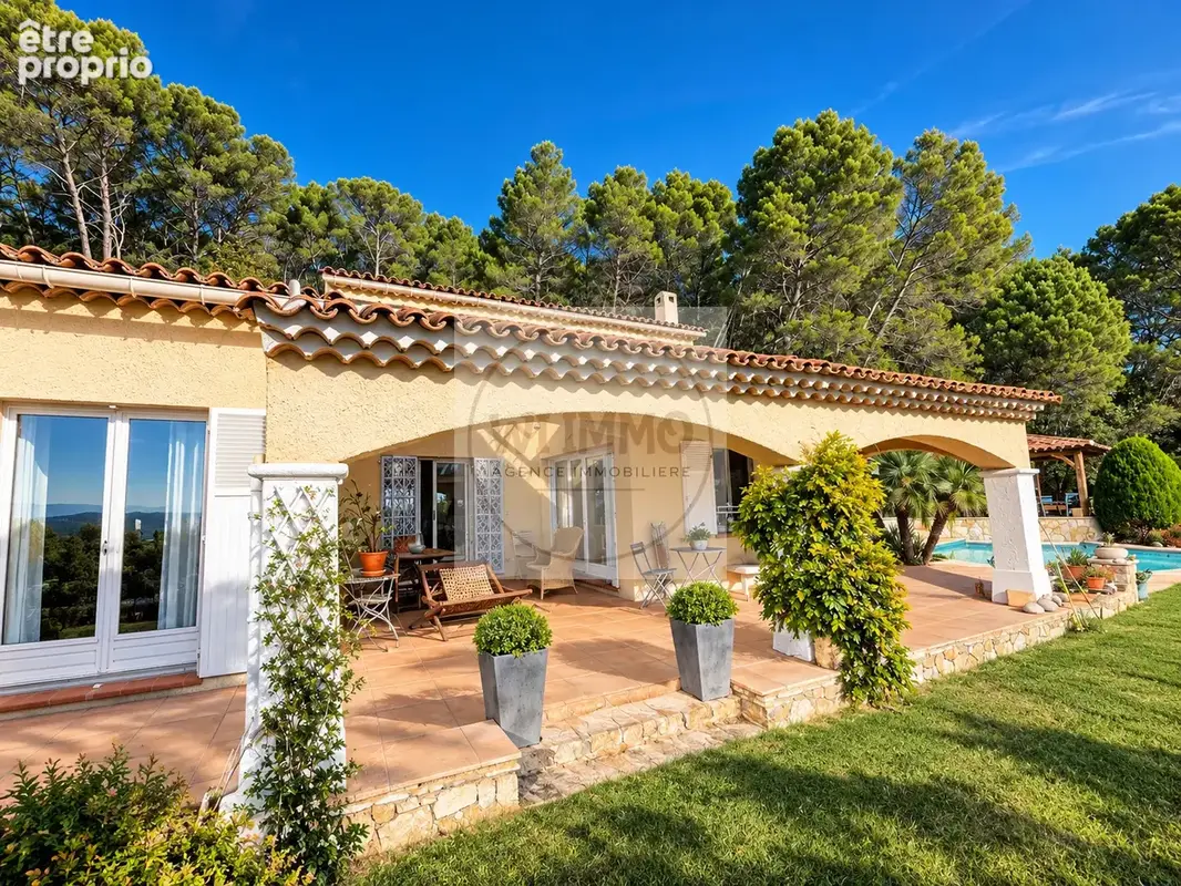 Magnifique Villa avec piscine sur 16000 m2 avec vue imprenable !! - photo 2