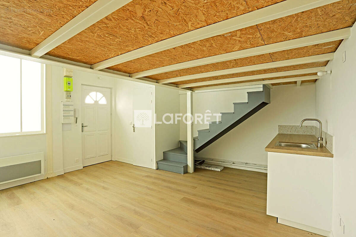 Commerce à MONTROUGE