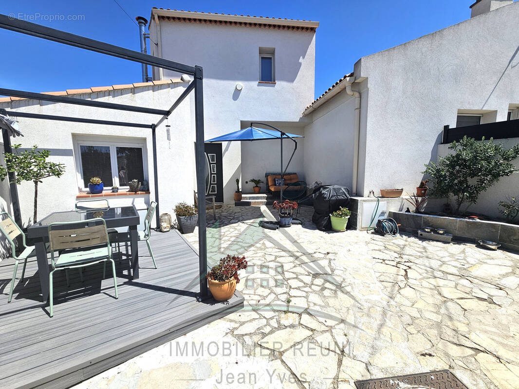 Maison à CHATEAUNEUF-LES-MARTIGUES