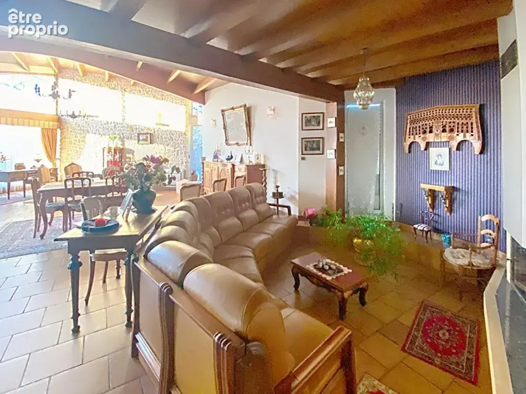 EXCLUSIVITE Maison de  5 pièces  avec dépendance/ local d'activité  de  3 pièces de 55 m2 - photo 5