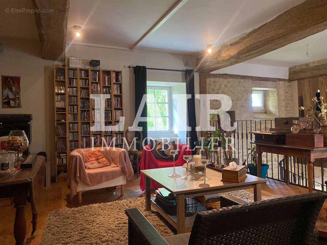 Maison à LE PIN-AU-HARAS