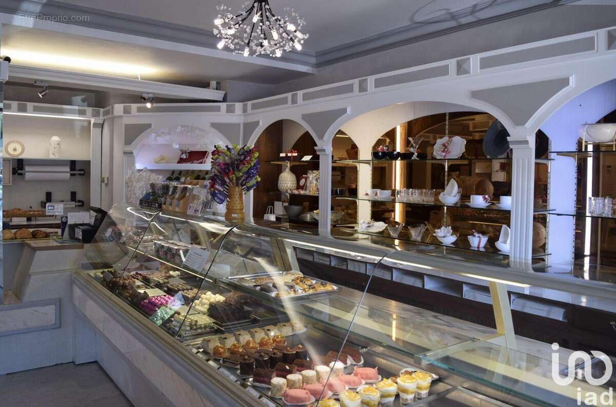 Photo 6 - Commerce à SORGUES