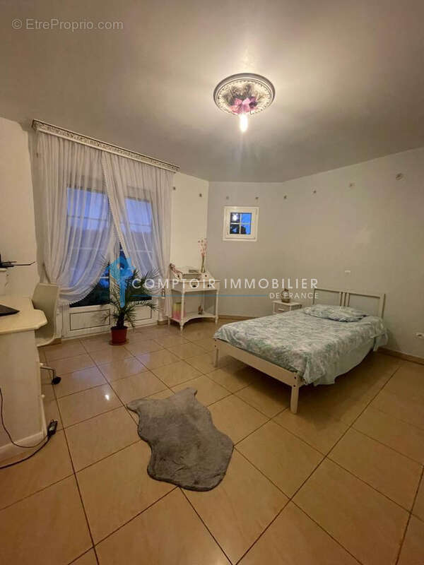 VILLA INDIVIDUELLE de plein pieds + Combles aménagées. - photo 10