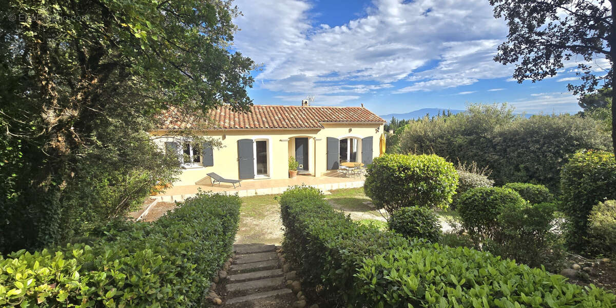 Maison à JONQUERETTES