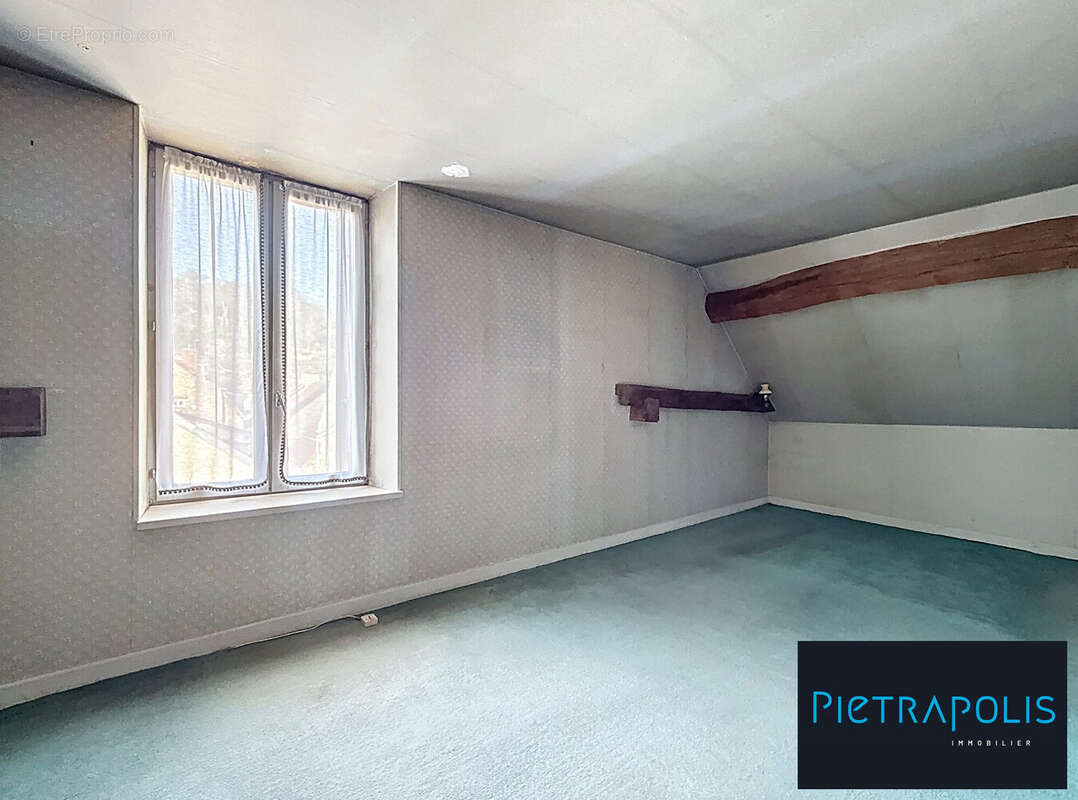 Appartement à PLOMBIERES-LES-DIJON