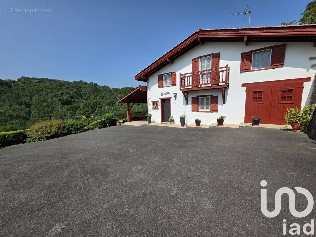 Photo 1 - Maison à BEYRIE-SUR-JOYEUSE