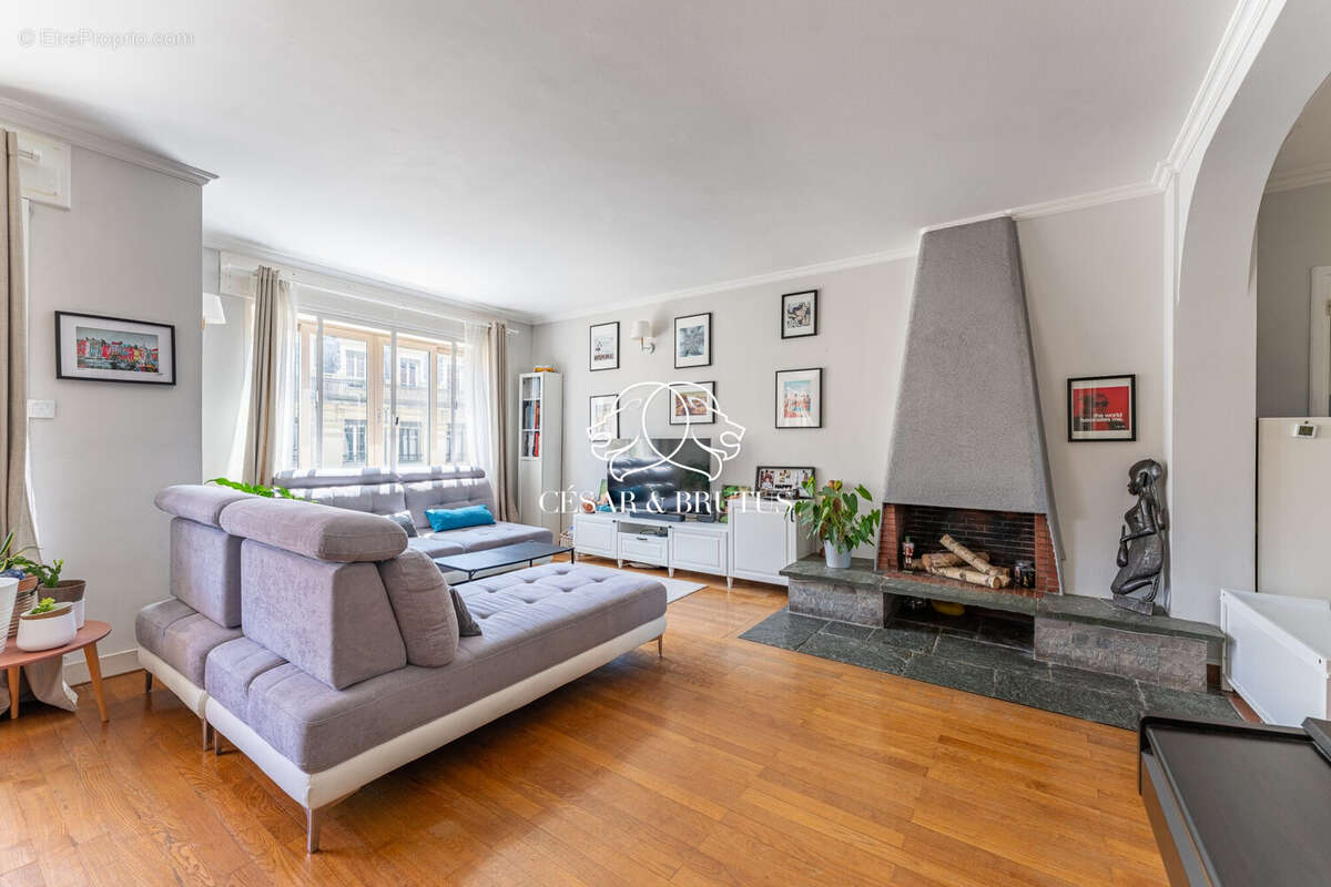 Appartement à LYON-7E