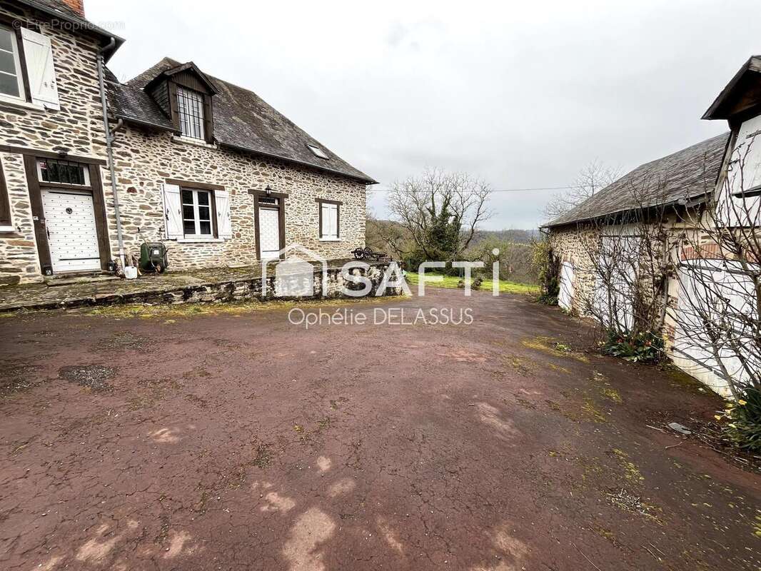 Photo 2 - Maison à UZERCHE