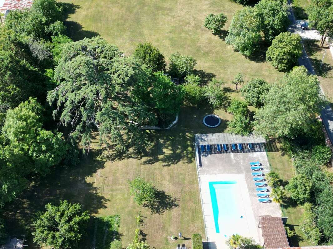 Superbe manoir, chapelle et 7 gîtes en bordure d'un village animé - photo 22
