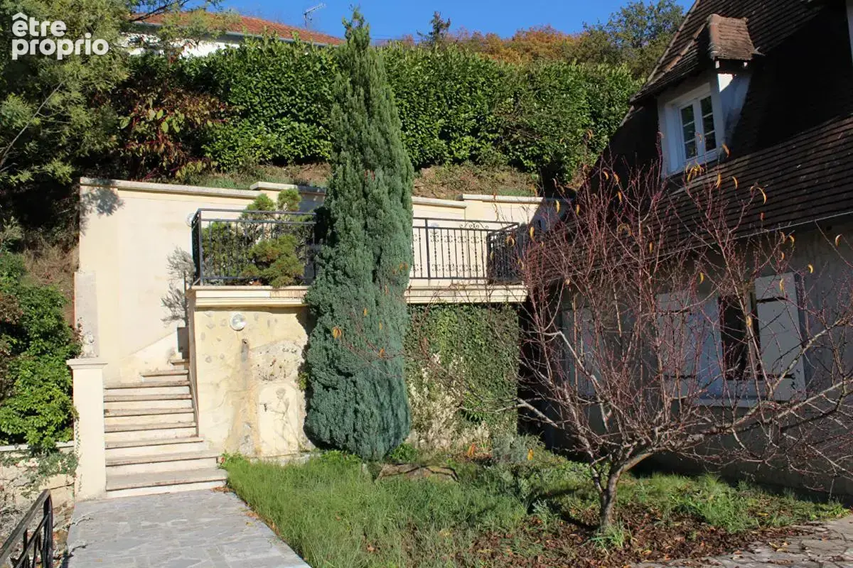 Maison de ville type 7, surface 245 m², garage privatif, sur un terrain 1012 m² - photo 6