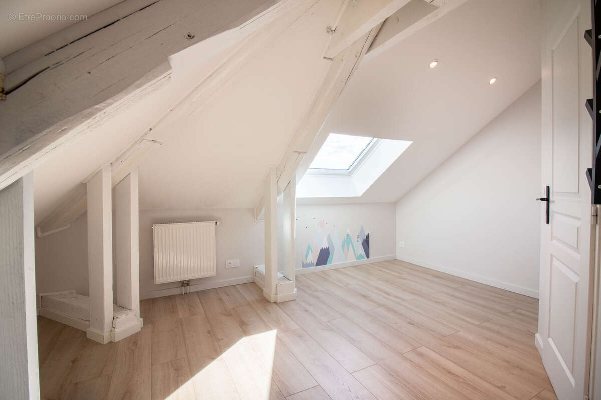 Appartement à GROISY