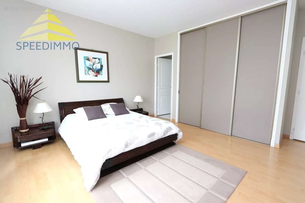 Maison à VILLECRESNES