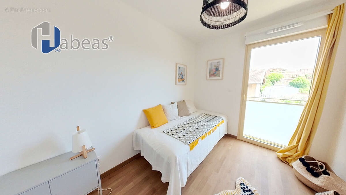 Appartement à SAINTE-FOY-LES-LYON