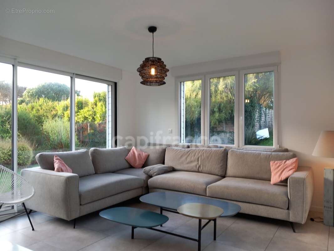 Maison contemporaine à Ossature bois TREGASTEL (22) - photo 8